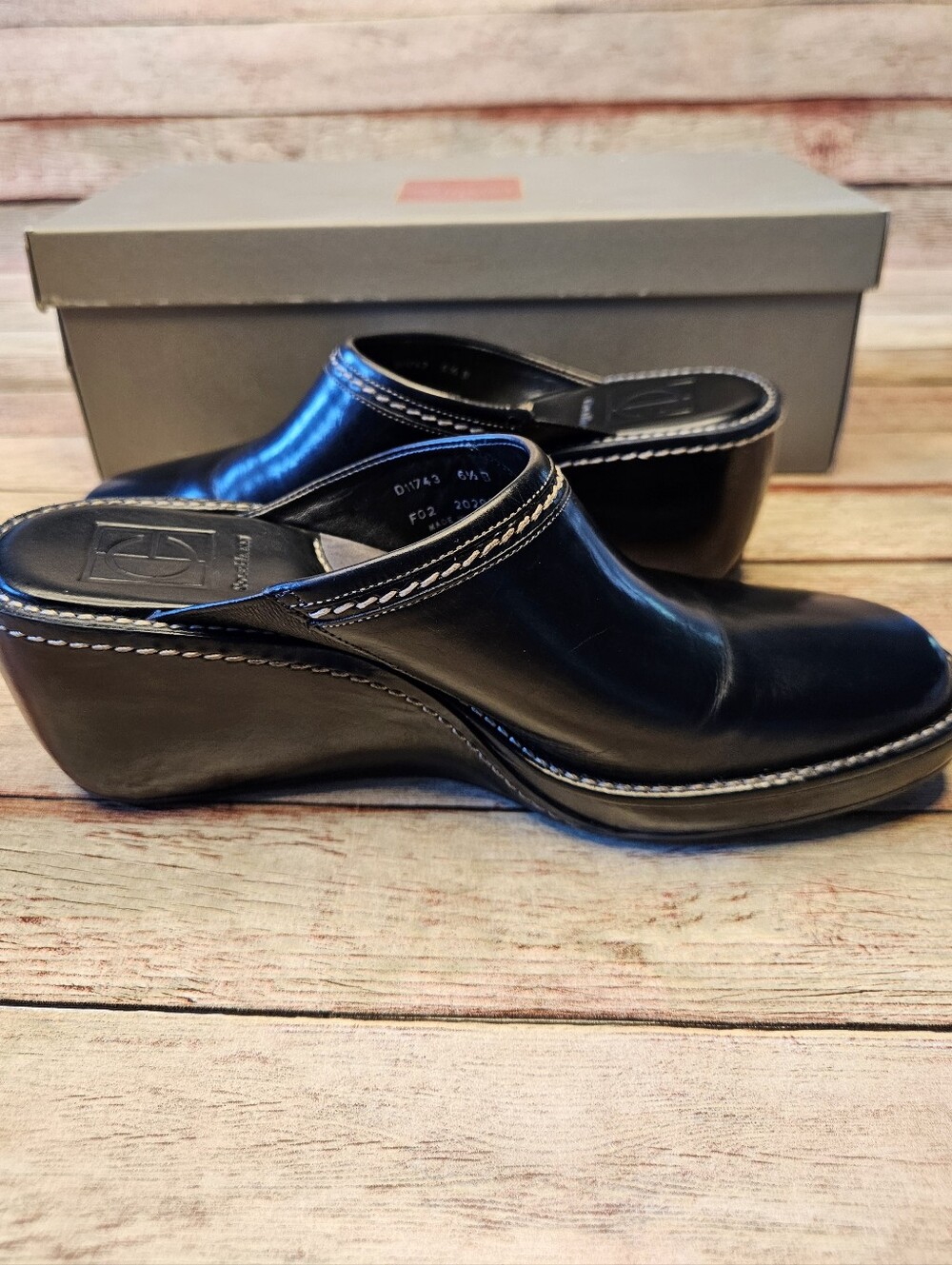 Cole Haan wedge clog slides - Picture 8 of 10